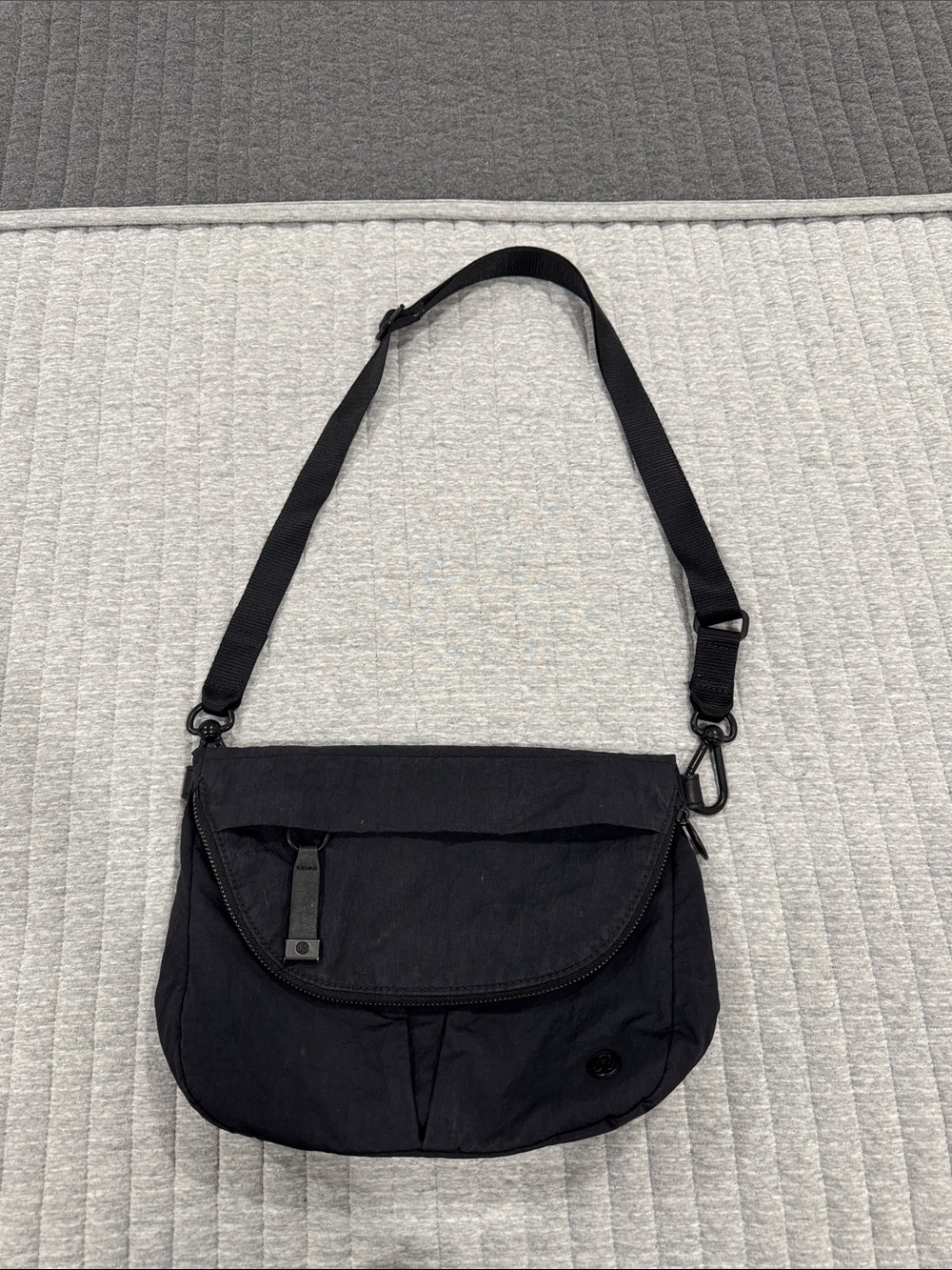 Lululemon All Night Festival Bag 5L - Picture 4 of 15